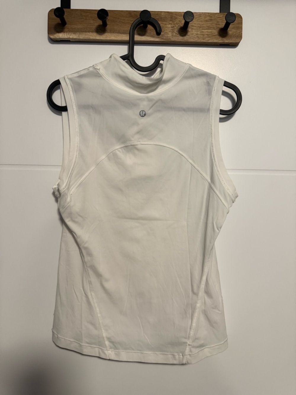 Lululemon Lightweight Nulux Mock Neck Tank - Picture 4 of 7
